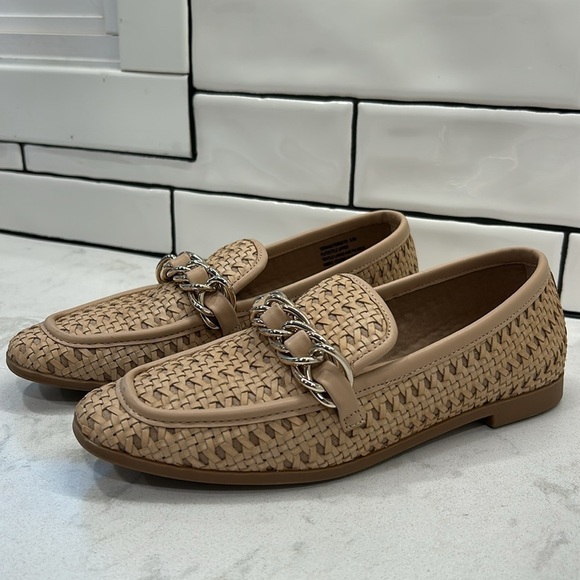Steve Madden Terrain Loafer Tan 6.5 Chain Detail Woven Slip On Almond Toe - Picture 15 of 16